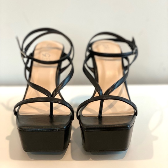 Black Wedge Sandals with Platform and Ankle Strap size 8 - Picture 10 of 15